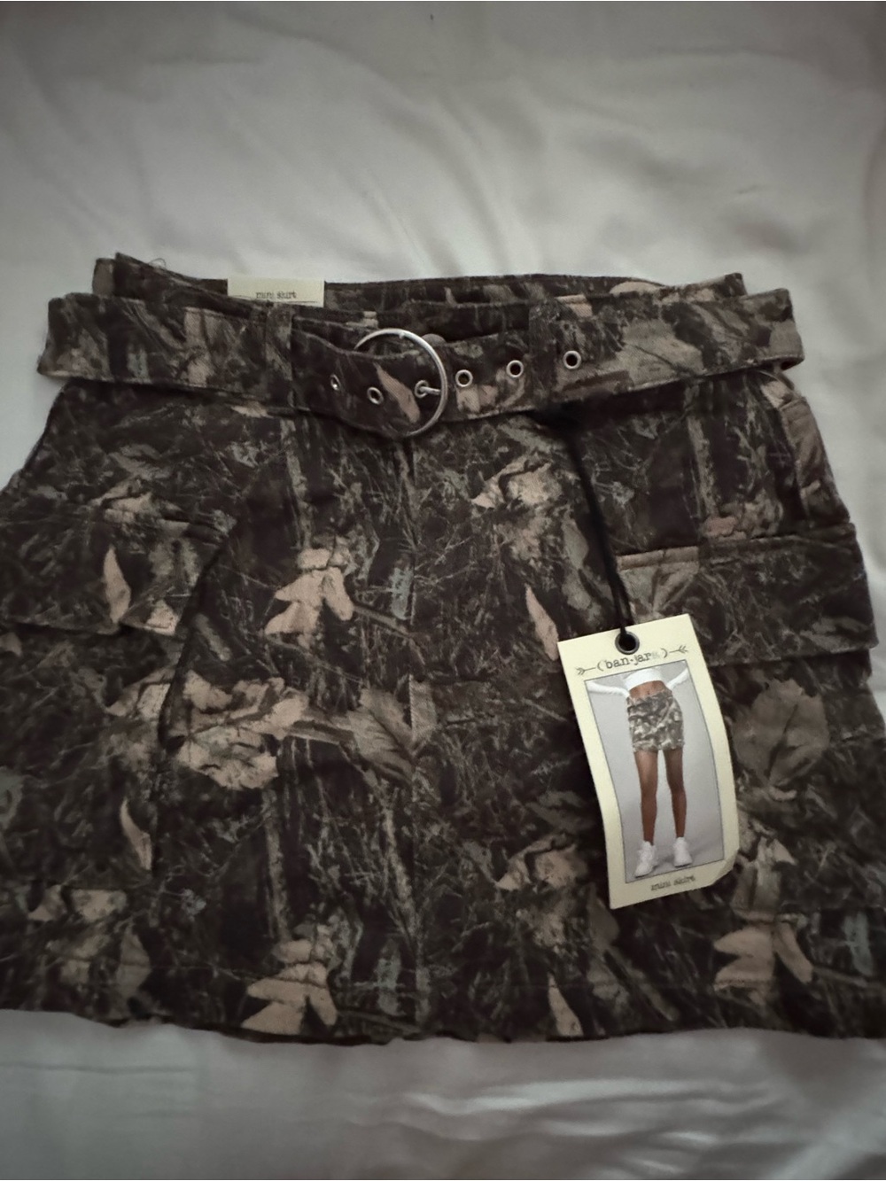 Ban jar Mini Skirt Shorts in Olive Camo with Belt